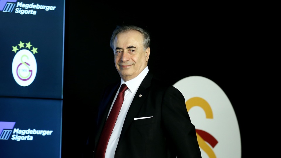 Mustafa Cengiz'in aracında da çakar!