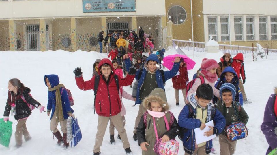 Bugün okullar tatil mi?