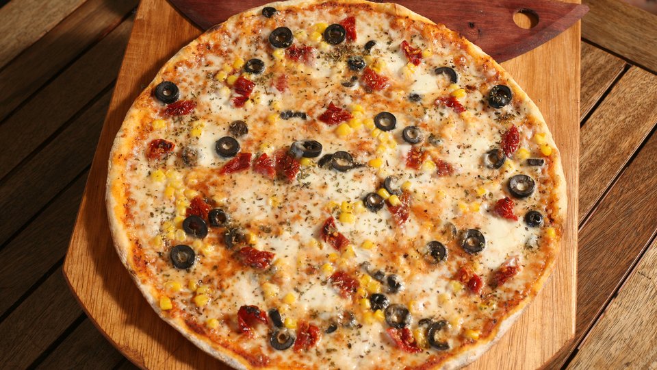 Evde kolay pizza tarifi, nasıl yapılır?