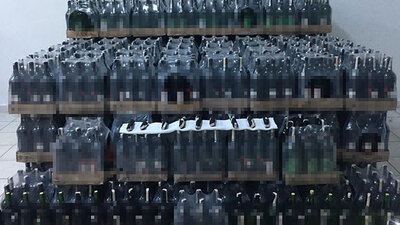 Yılbaşında piyasa süreceklerdi... Binlerce litre ele geçirildi