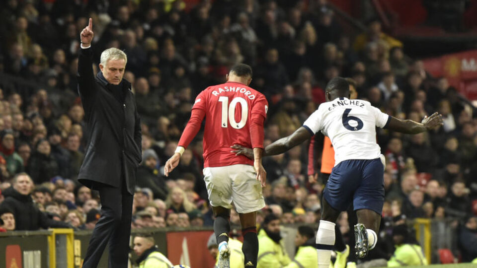 Mourinho'ya ilk şok eski dostundan!