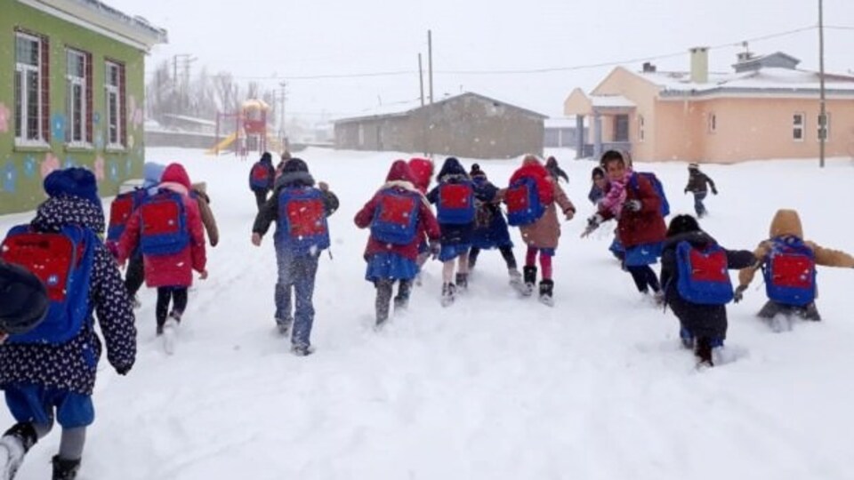 Bugün okullar tatil mi?