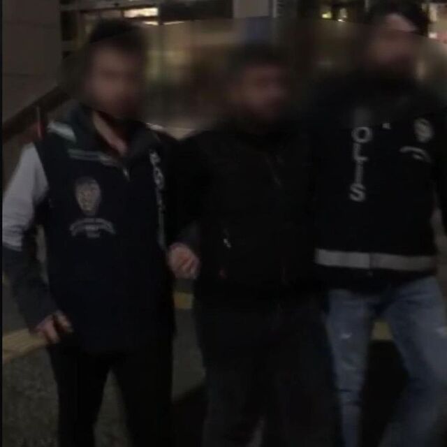 Adliye önünde havaya ateş açan maganda tutuklandı