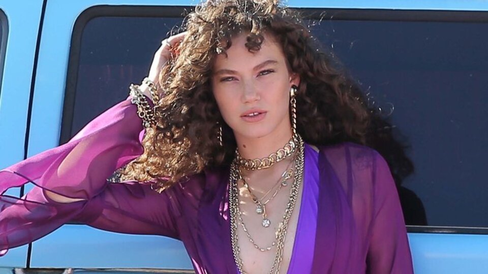 Melisa Şenolsun kimdir?