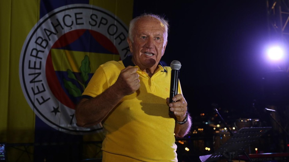 "Fenerbahçeliler şampiyonluk bekliyor"
