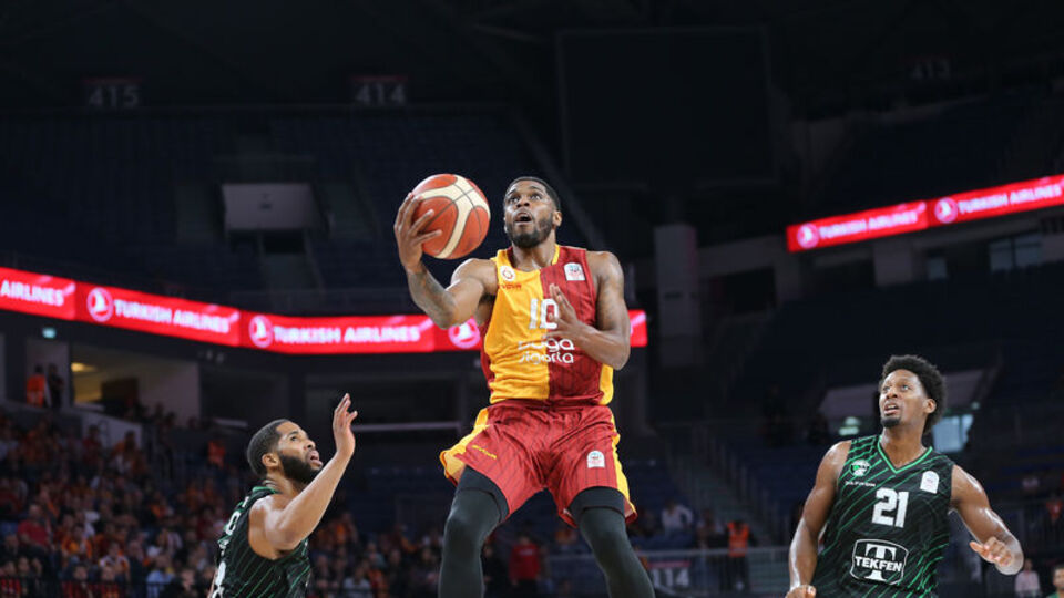 Jones, sakatlığı nedeniyle 2 ay yok