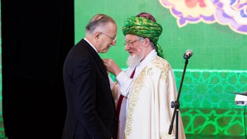 İhsanoğlu'na Rusya'da nişan