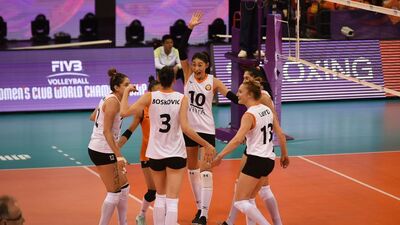 Eczacıbaşı VitrA finalde!