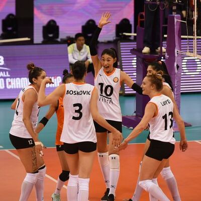 Eczacıbaşı VitrA finalde!