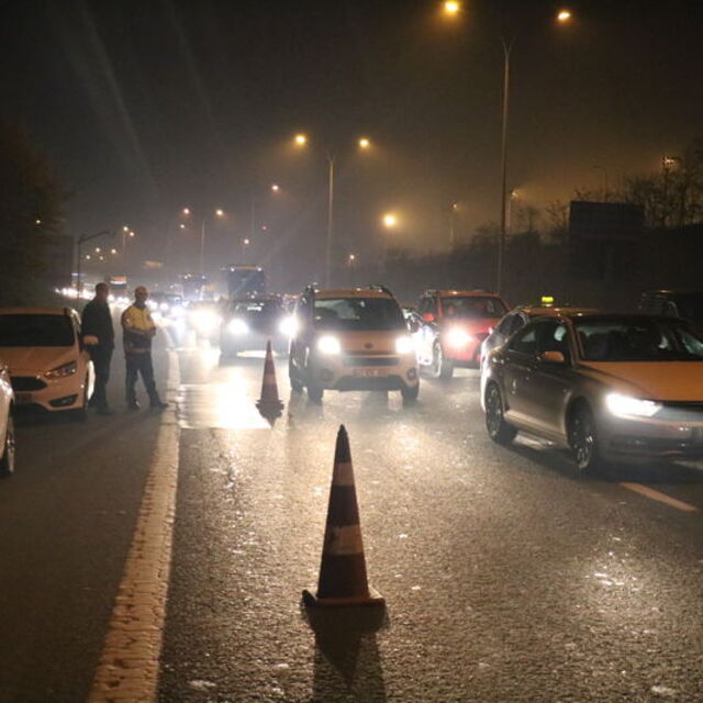 TEM Otoyolu'nda kaza! Trafik durma noktasına geldi