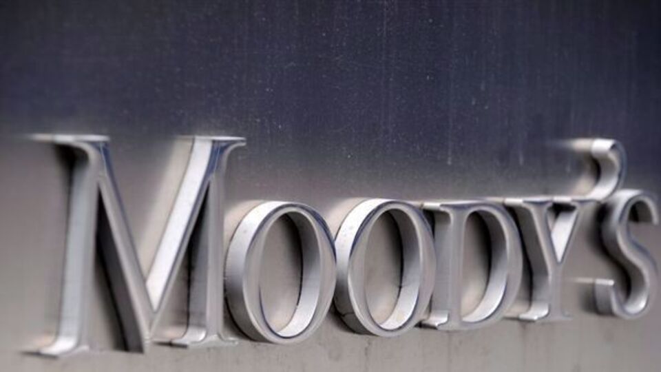 Moody's pas geçti