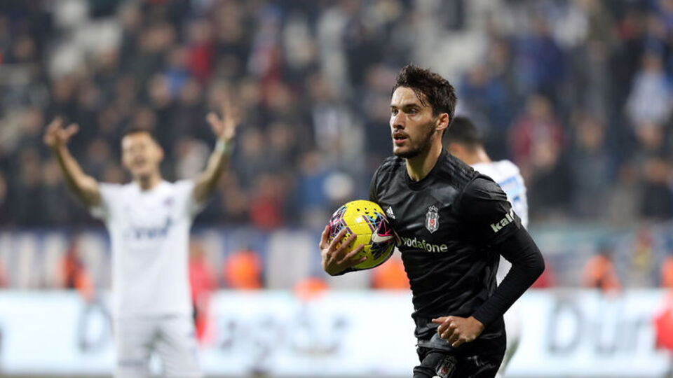 "Beşiktaş'ın umudu olmaya çalışıyorum"