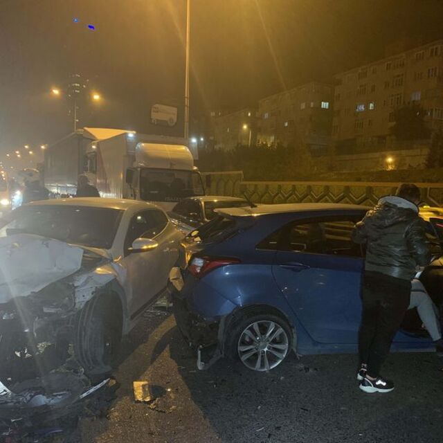 Şile otoyolunda zincirleme kaza
