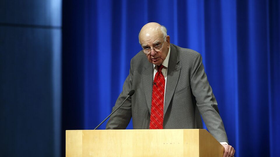 Efsane Fed Başkanı hayatını kaybetti