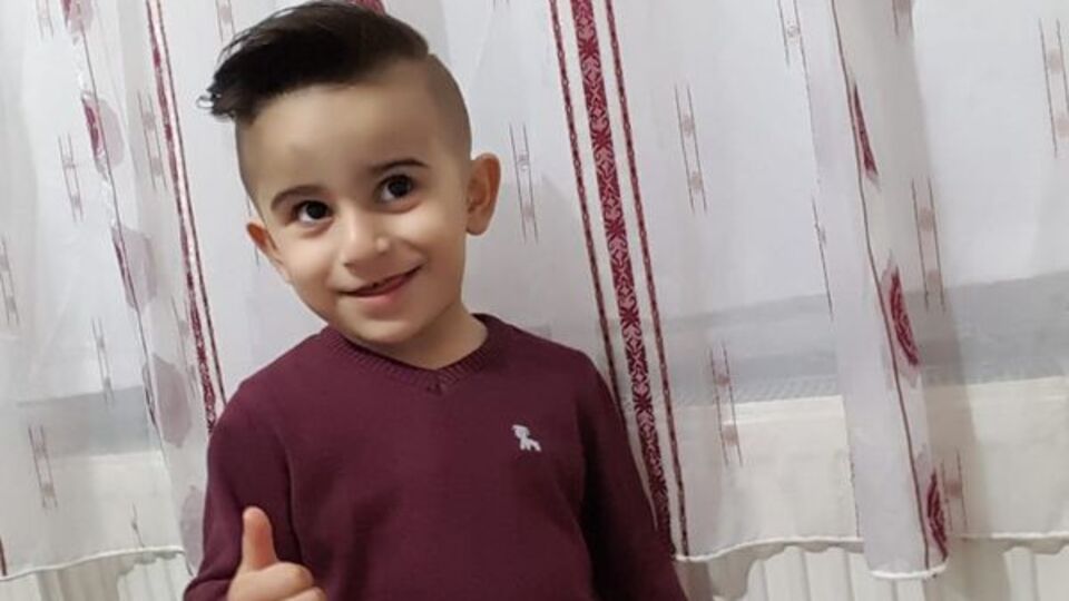 Büyük acı! İndiği servisin altında can verdi