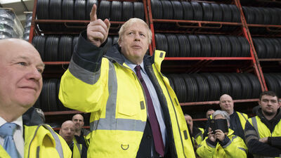 Boris Johnson anketlerde önde gidiyor