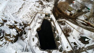 -30'da bile donmuyor! İşte gizemli göl