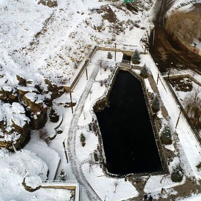 -30'da bile donmuyor! İşte gizemli göl