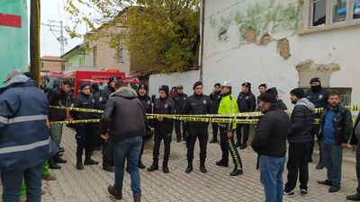 Kerpiç ev çöktü! 2'si çocuk 3 kişi öldü