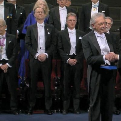 Milosevic hayranı Handke Nobel'i aldı!