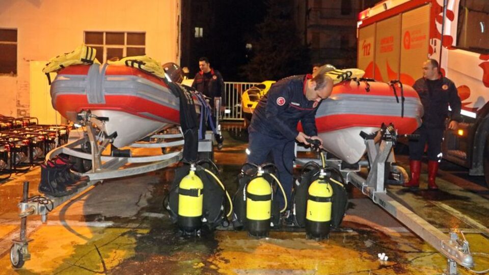 Antalya itfaiyesi 'kırmızı kod' nöbetinde