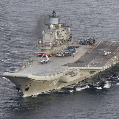 Rus uçak gemisinde yangın: 8 yaralı