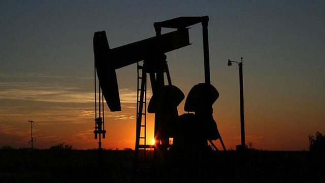 Küresel petrol arzı kasımda arttı