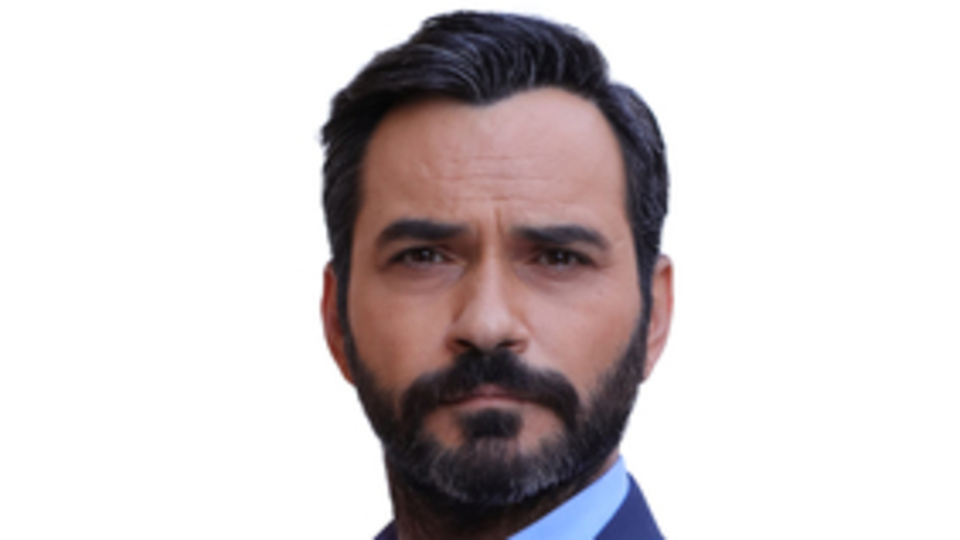 Serdar Özer kimdir?