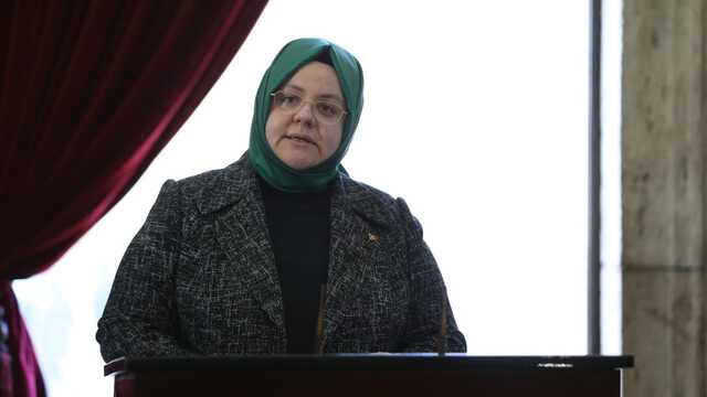 "Hedefimiz işsizliği 2022'de tek haneye düşürmek"