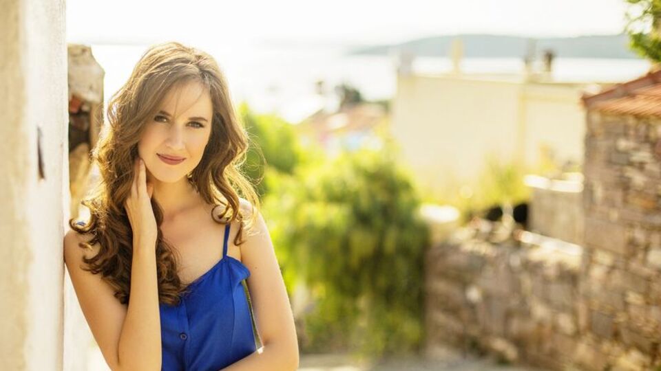 Feride Çetin – Zehra Şadoğlu Kimdir?