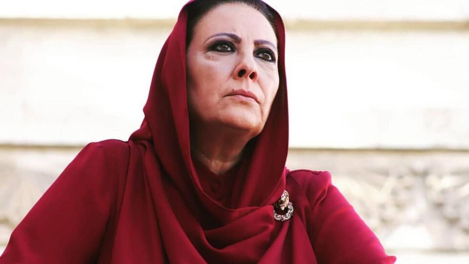 Ayda Aksel - Azize Aslanbey kimdir?