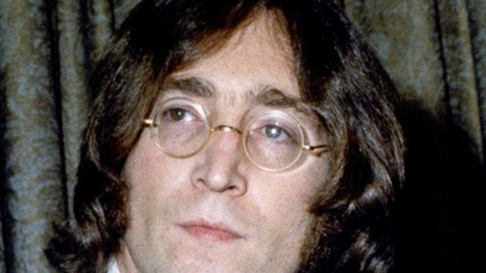 John Lennon'ın gözlüğüne uçuk fiyat