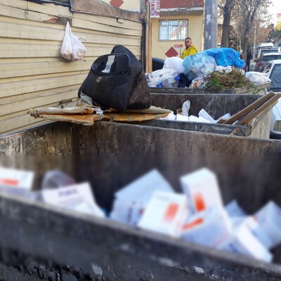 Çöp konteynerinde yüzlerce kutu ilaç!