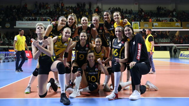 Derbide VakıfBank kazandı!