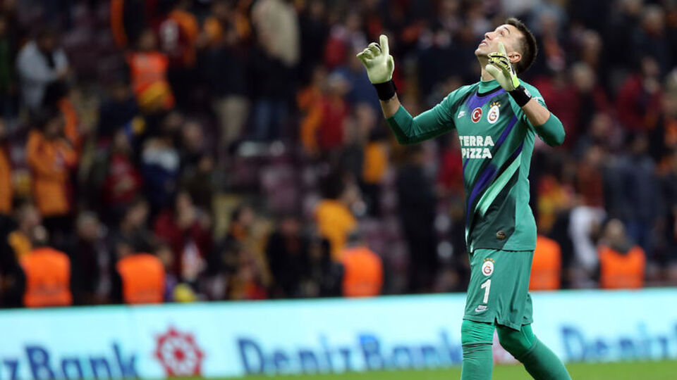 3 kaptan özür diledi