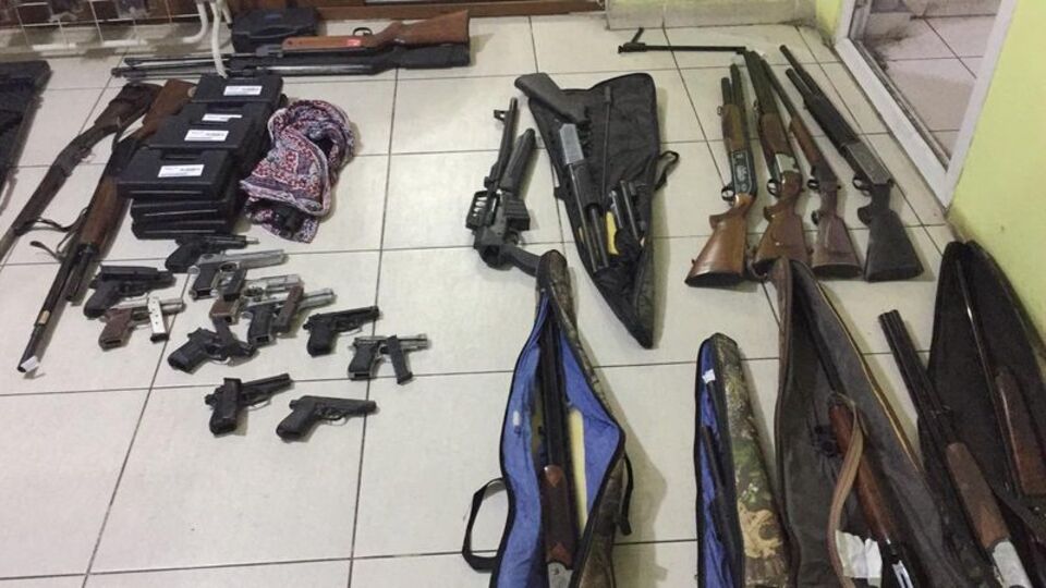 İstanbul ve Bursa'da silah operasyonu: 9 gözaltı!