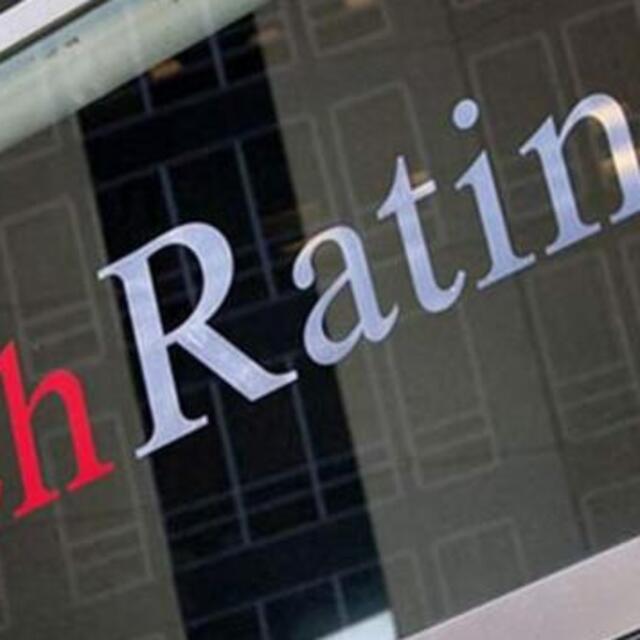 Fitch: Sorun çözülmedi