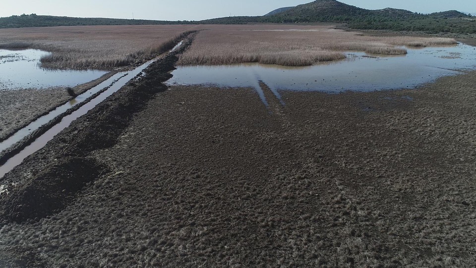 İris 'Dipsiz Göl' olmayacak