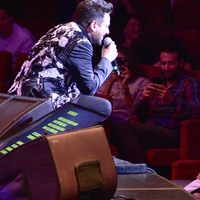 Eski eşinin gözlerine bakarak söyledi