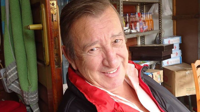 Ünlü yönetmen hayatını kaybetti