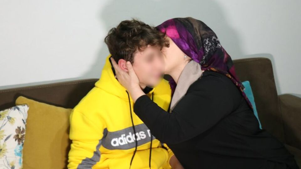 Restoranda darbedilen garson o anları anlattı