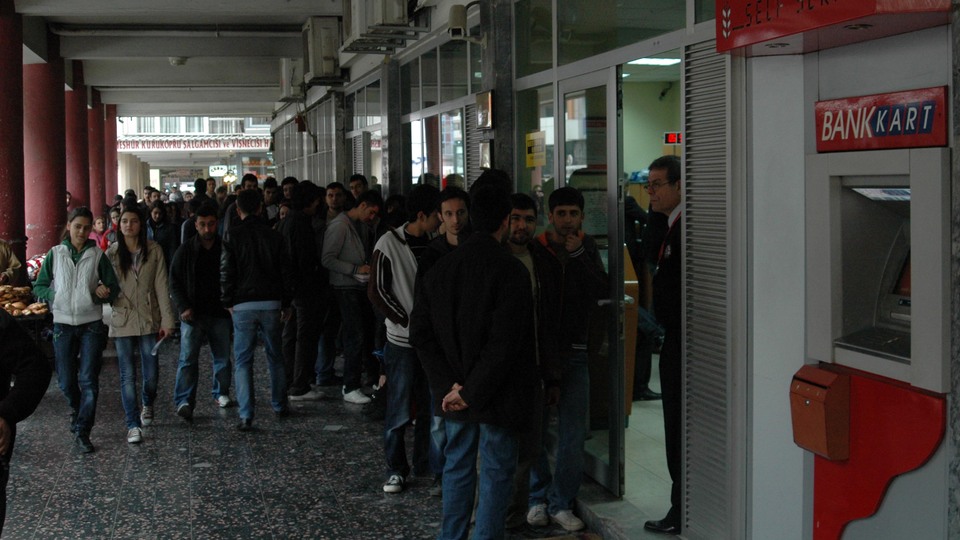 AYM'den önemli öğrenim kredisi kararı!