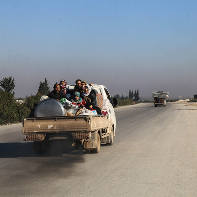 İdlib'den 50 bin kişi Türkiye'ye geliyor