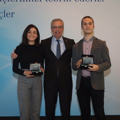 Altın Gençler ödüllendirildi