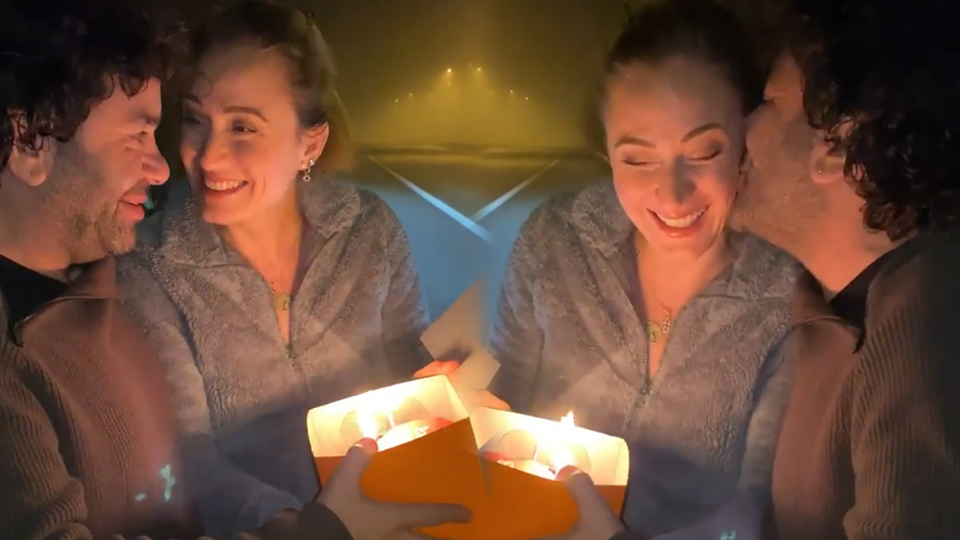 Otobanda evlilik yıl dönümlerini kutladılar