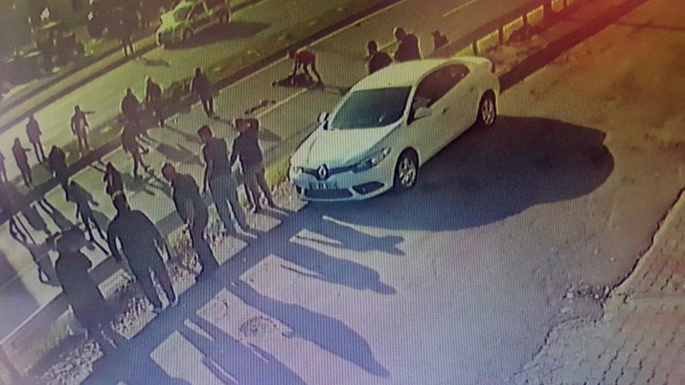 Zonguldak'ta feci kaza! Yayalara çarpıp karşı şeride geçti