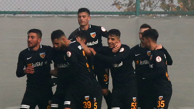 6 gollü düello