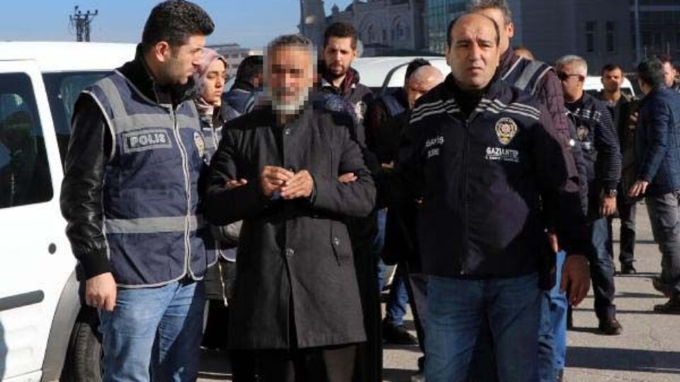 Öldürüp parçalayıp yaktılar!