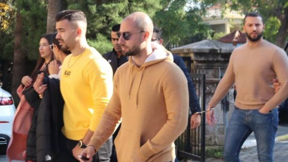 Ünlü sanatçıya kara para aklamadan gözaltı