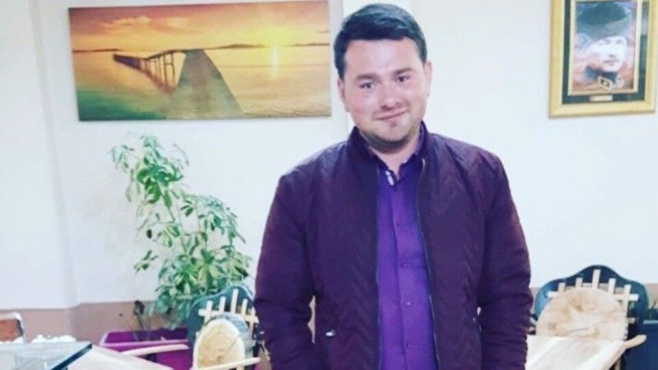 Uçakta rahatsızlanıp can verdi!